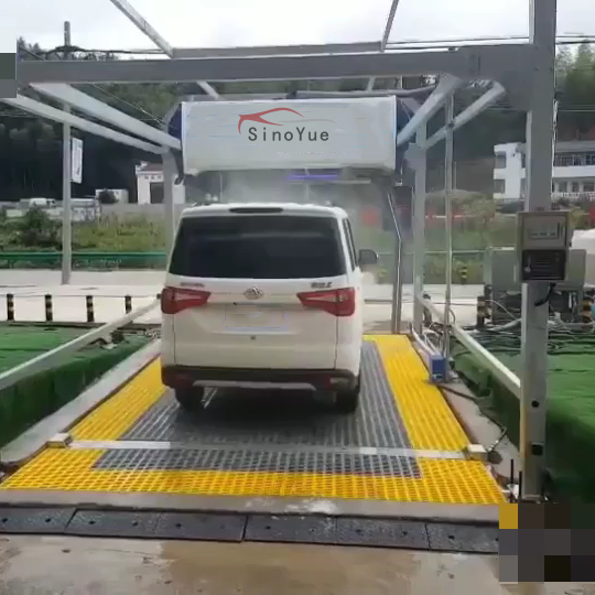 How effective is the fully automatic car washing machine in cleaning cars?