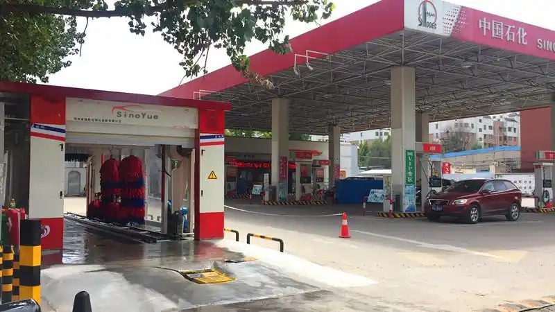 https://www.zycarwash.com/application-of-automatic-car-wash-machine-at-gas-station/